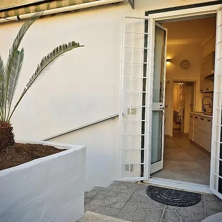 Casa Sofia Anna - A Vicino Metro B Apartament